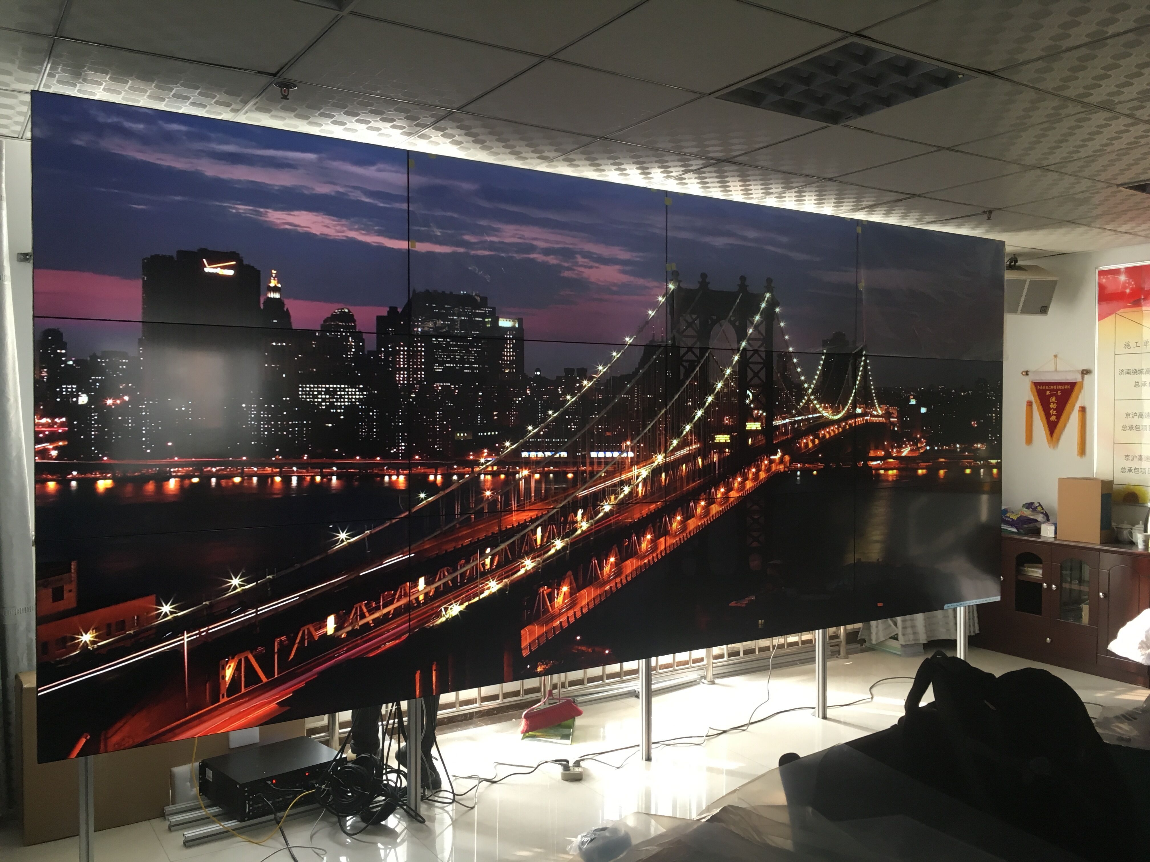 液晶拼接屏， 三星液晶拼接屏， 天津液晶拼接屏， 天津拼接屏， 河北液晶拼接屏， 河北拼接屏， 山東液晶拼接屏， 山東拼接屏， 內(nèi)蒙古液晶拼接屏， 內(nèi)蒙古拼接屏， 46寸液晶拼接屏,55寸液晶廣告機， 觸摸一體機， 天津微信廣告機， DID液晶拼接屏， 立體廣告機， 樓宇廣告機， 微信廣告機， 拼接屏廠家，55寸液晶拼接屏